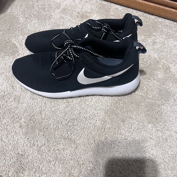 Nike Roshe One - Picture 5 of 11